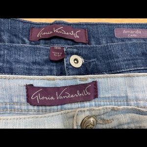 Gloria Vanderbilt bundle of 2 capris